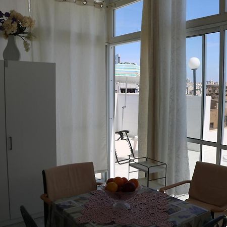 Appartamento Beutifull View Of Batyam Bat Yam Esterno foto
