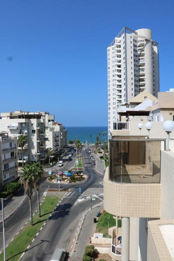 Appartamento Beutifull View Of Batyam Bat Yam Esterno foto